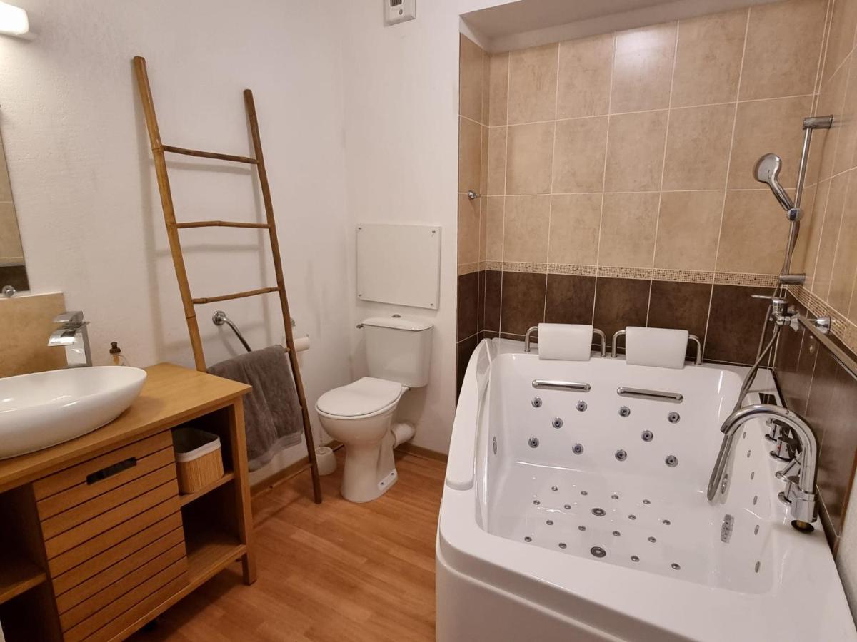LES ORRES 1800 Appartement 4 p JACUZZI balnéo privé Vue piste piscine résidence Esterno foto